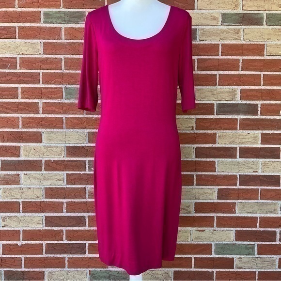 🔥 Diane Von Furstenberg Silk Round Neck 1/2 Sleeve Fuchsia Dress - Picture 1 of 11